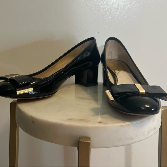Michael Kors Kiera mid pump size 8 - Picture 2 of 6